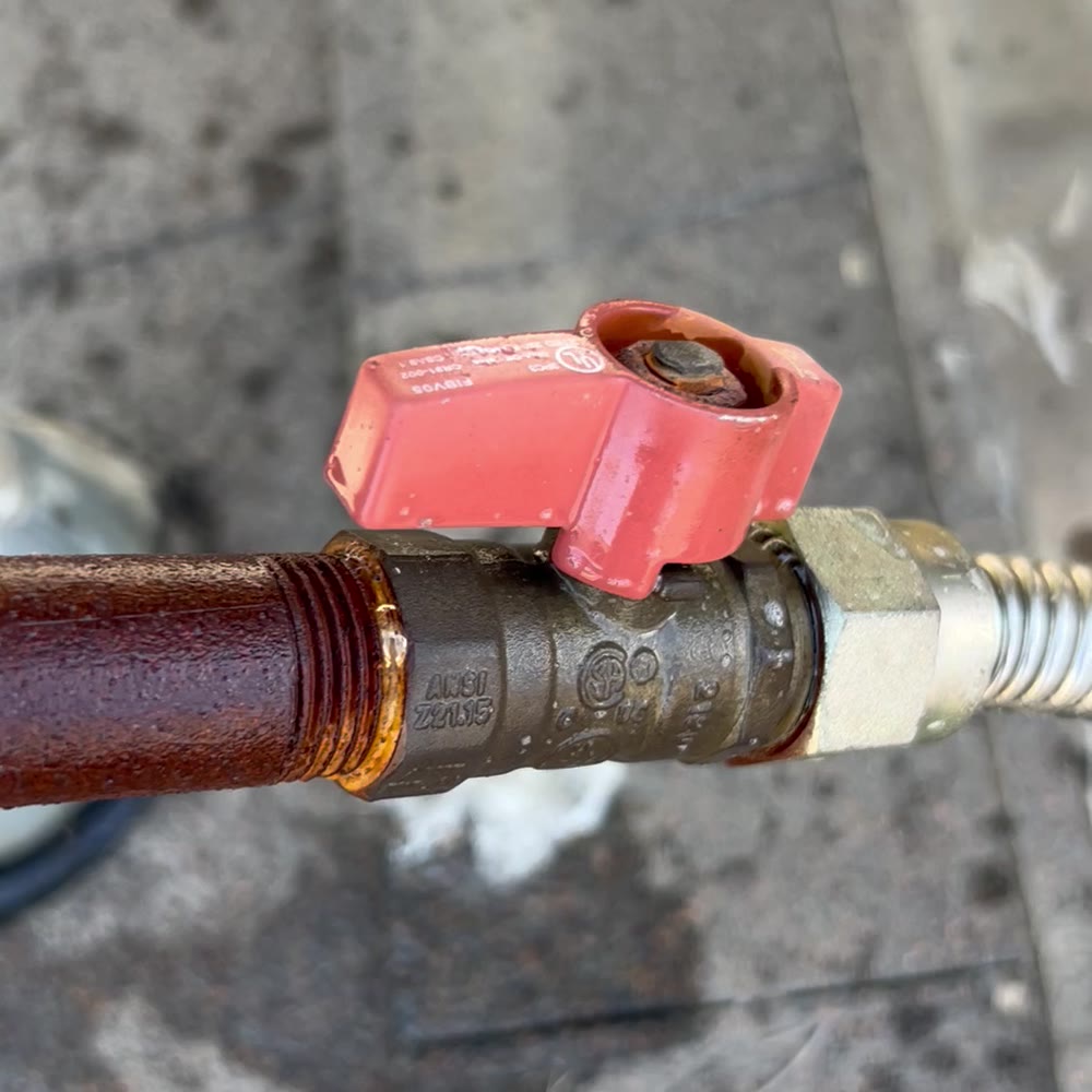Water Wizard testing a gas line shutoff valve and fittings for leaks